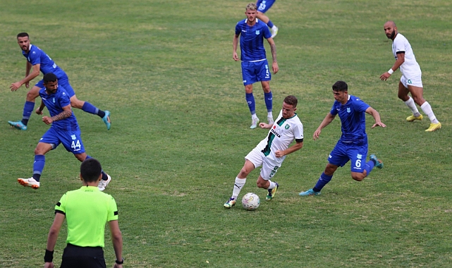 Efeler 09 SFK-Bursa Yıldırım Spor maçında beraberlik
