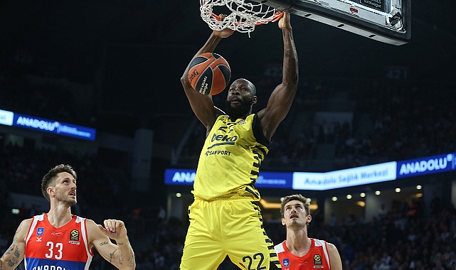 Euroleague'deki Türk derbisini Fenerbahçe Beko kazandı!