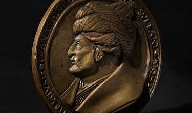 Fatih Sultan Mehmet’in madalyonu evine dönüyor