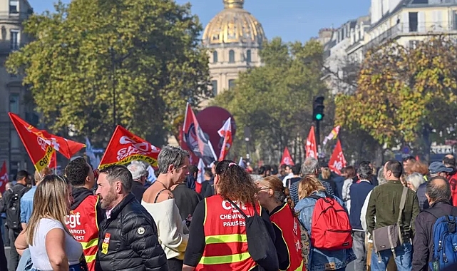 Fransa'da yüksek enflasyon protestosu