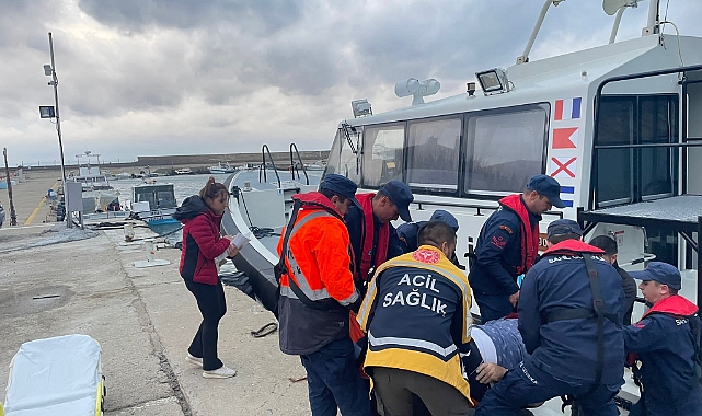 Gökçeada'da rahatsızlanan vatandaş tahliye edildi