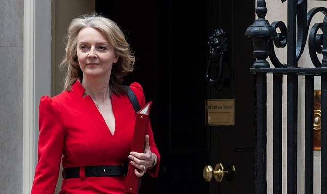 İngiltere’nin en kısa süre görevde kalan başbakanı Liz Truss oldu