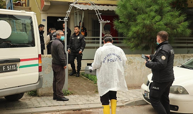 Kapının altından gelen sular evdeki cenazeyi ortaya çıktı