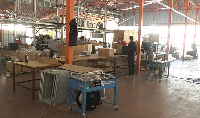 Kesimhaneyi fabrikaya çevirdiler, ödünç makinelerle üretim yapıyorlar