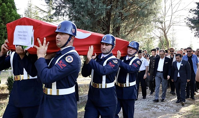 Kıbrıs Gazisi Eren, son yolculuğuna uğurlandı