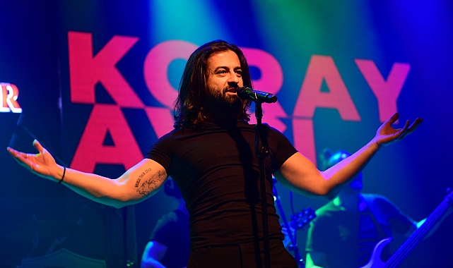 Koray Avcı Bursa'da unutulmaz konser