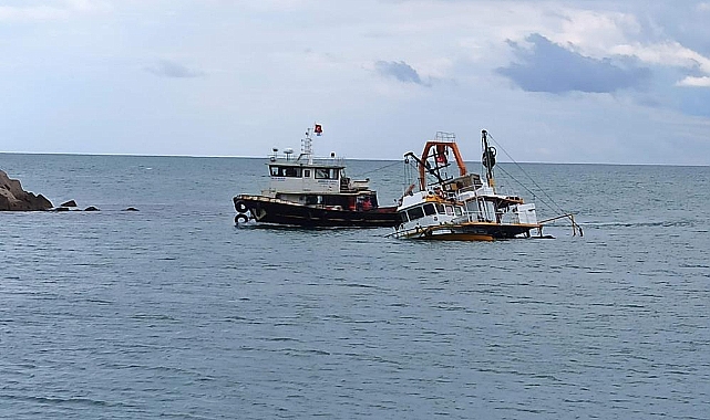 Kurtarılmak isterken batan tekne 2 gündür kurtarılmayı bekliyor