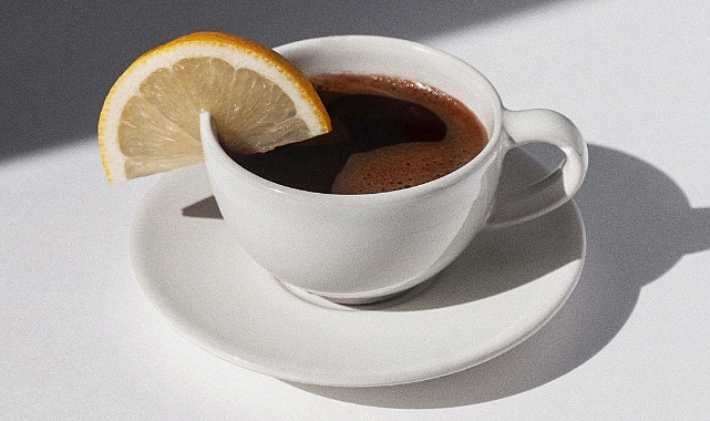 Limonlu kahvenin 4 şaşırtıcı faydası