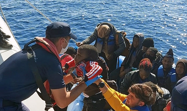 Marmaris’te 34 düzensiz göçmen kurtarıldı