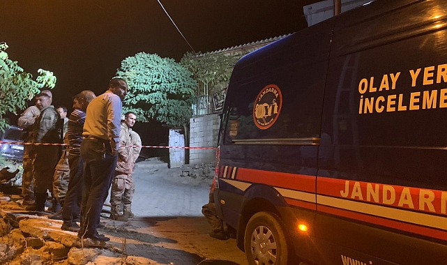 Muhtar azasının evi tarandı: 2 ölü, 3 yaralı