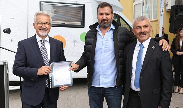 Nilüfer Doğanköy’de hak sahipleri tapularına kavuştu
