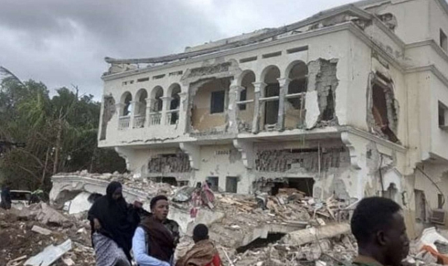 Otele bombalı saldırı! 9 ölü, 47 yaralı