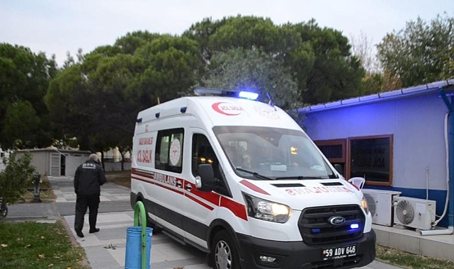 Oyun oynarken elinde torpil patladı