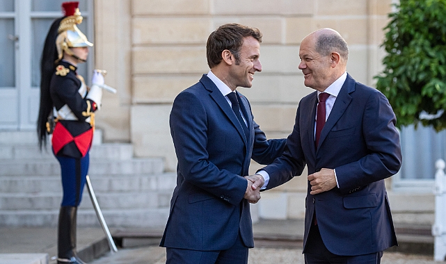 Scholz ve Macron Paris’te bir araya geldi