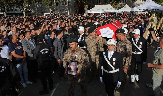 Şehit özel harekat polisine acı veda