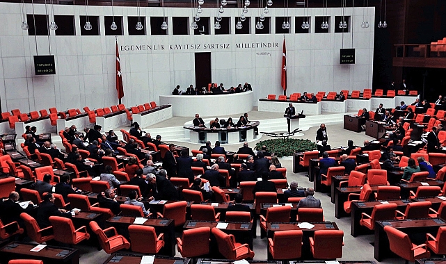 Sosyal medya düzenlemesi Meclis'ten geçti