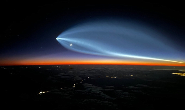 SpaceX’in Falcon 9 roketi Meksika semalarında gözlendi