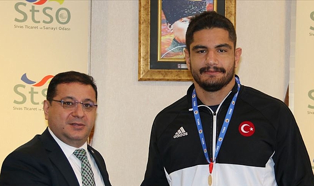 Taha Akgül altınla ödüllendirildi