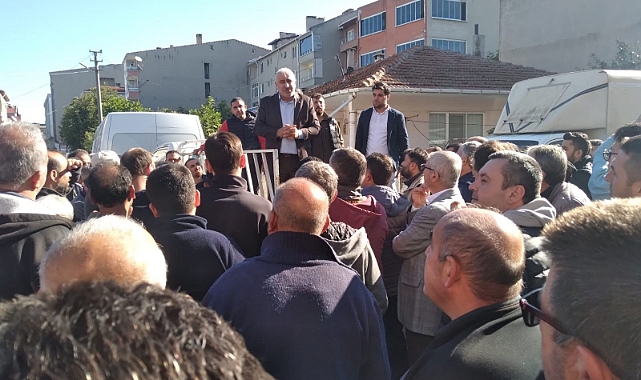 Tekirdağ'da pazarcılar belediyeyi protesto etti