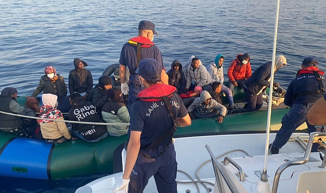 Türk kara sularına geri itilen 48 düzensiz göçmen kurtarıldı