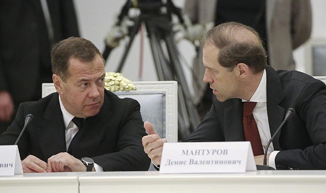 Ukrayna, Medvedev'i arananlar listesine aldı