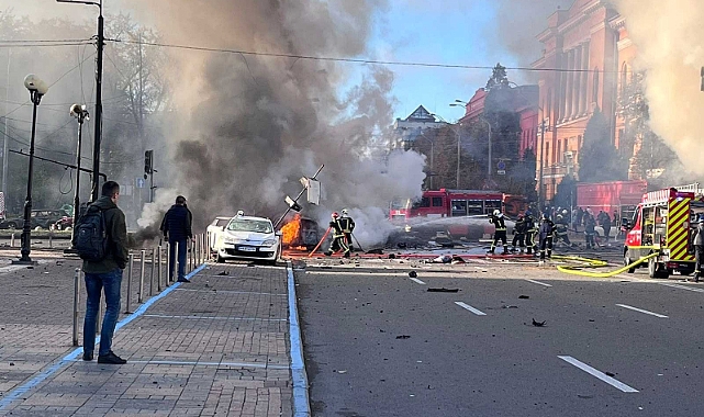 Ukrayna'ya yeni saldırılar: Başkentten dumanlar yükseliyor
