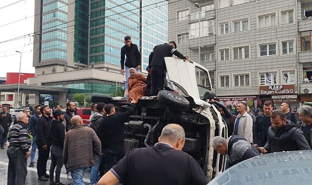 Vatandaşlar seferber oldu: Çekerek çıkarmaya çalıştılar