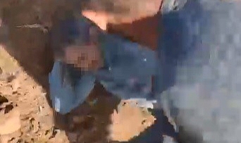 Vicdansızlar! Öldüresiye dövüp bir de videoya kaydettiler