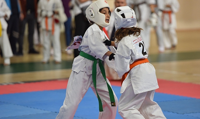 Yıldırım'da karate rüzgarı