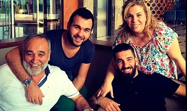 Yıldız futbolcuya büyük şok! Annesinin 5 yıl hapsi isteniyor