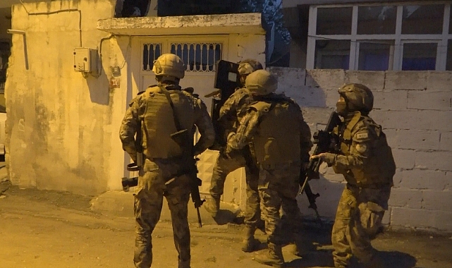Zehir tacirlerine şafak operasyonu: 7 gözaltı