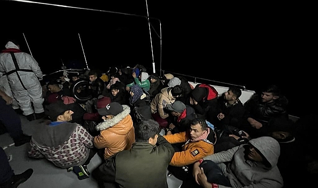 138 düzensiz göçmen kurtarıldı, 75 göçmen yakalandı