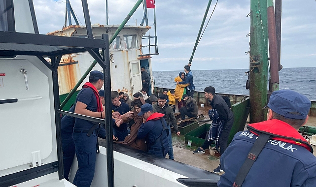 181 düzensiz göçmen kurtarıldı