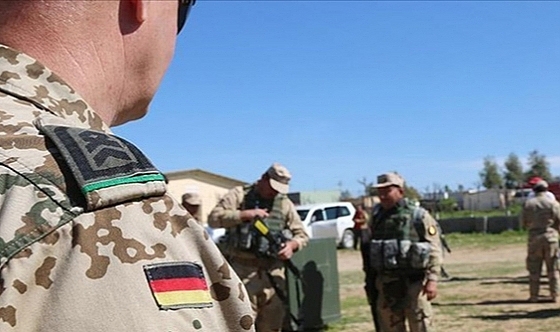 Alman askerlerin ekipman eksiği var