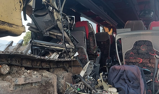 Amasya'da feci kaza: Ölü ve çok sayıda yaralı var