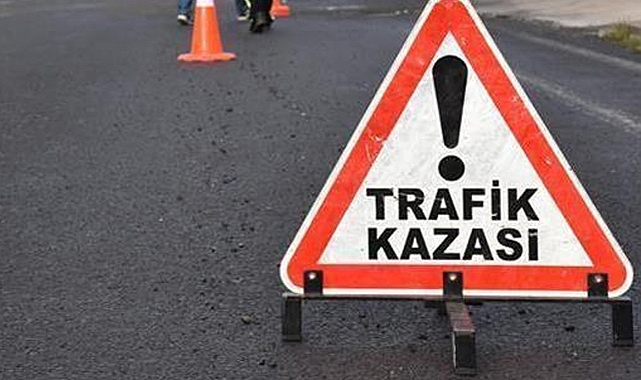 Araç, viyadük girişindeki tepeden yuvarlandı!