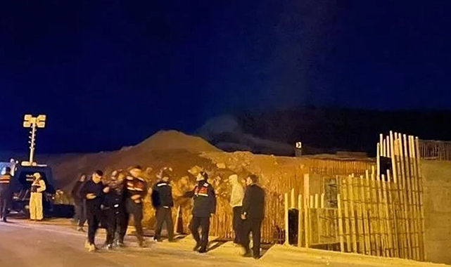 Aynı aileden 4 kişi kazada hayatını kaybetti