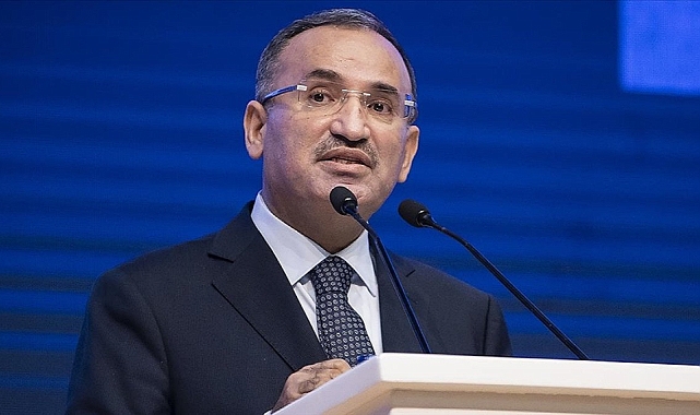 Bakan Bozdağ: "Hiç kimse yargıya emir ve telkin veremez"
