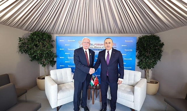 Bakan Çavuşoğlu, Filistinli ve İspanyol mevkidaşları ile görüştü
