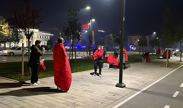 Bakan Kurum: "Tüm ekiplerimizi bölgeye sevk ettik"