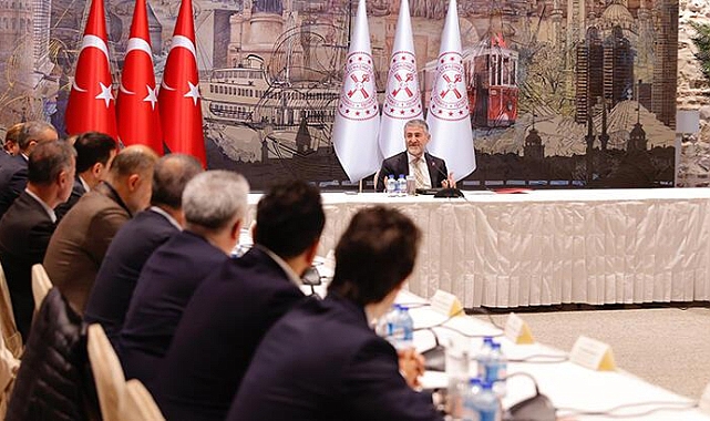 Bakan Nebati, perakende sektörünün temsilcileriyle görüştü