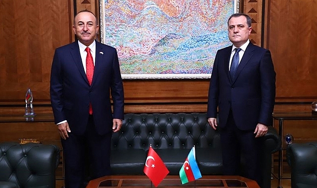Bakan Çavuşoğlu, Azerbaycanlı mevkidaşı ile görüştü