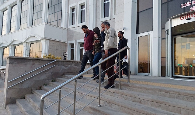 Bursa'da zehir tacirleri tutuklandı
