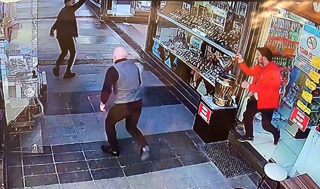 Bursa Tarihi Çarşı'da silahlı saldırı