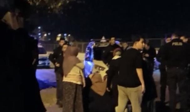 Cani koca boşanmak isteyen karısını defalarca bıçakladı