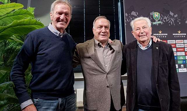 Dick Advocaat'tan şaşırtan karar