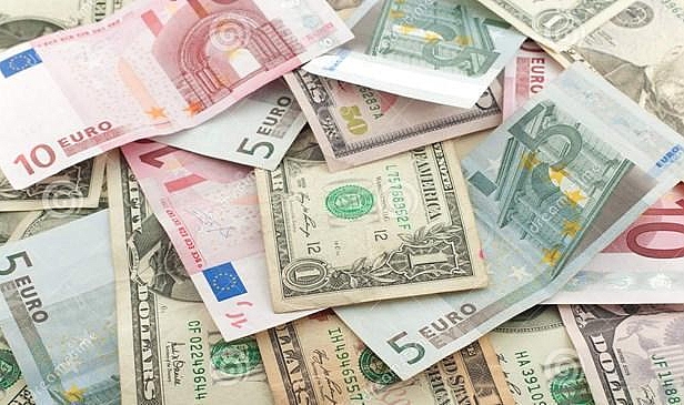 Dolar düşüyor, Euro yükseliyor!