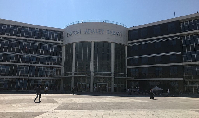 Düğün konvoyunun önünü kesenler yargılanmaya başlandı