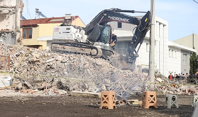 Düzce'de 5 binada yıkım tamamlandı