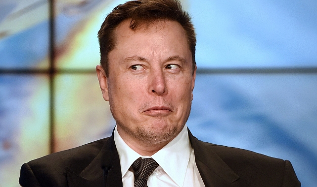 Elon Musk'ın heykeli yapıldı: 12 ton ağırlığında
